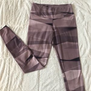 Women’s Nike Dri- Fit athletic leggings Size Small